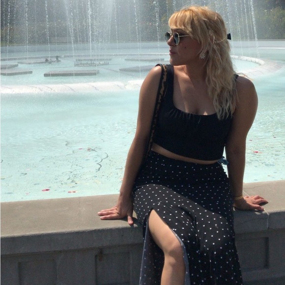 Meet your Posher, Vanessa - Picture 3 of 3